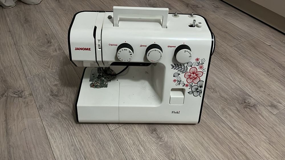 Швейная машина новая