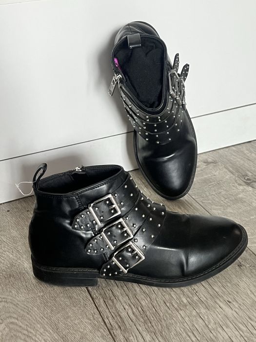 Ботинки ( болуботиночки) H&M