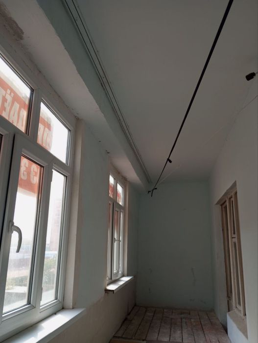 Продается 2 комнатная квартира, на 5/1. Этаж 2.