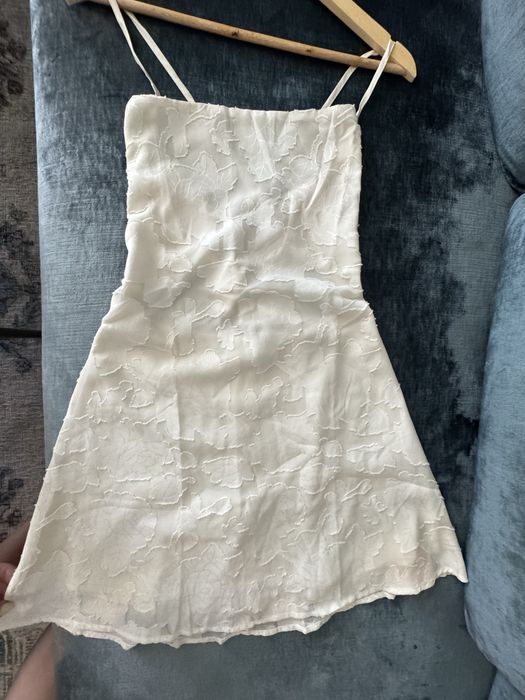 Нежна къса рокличка