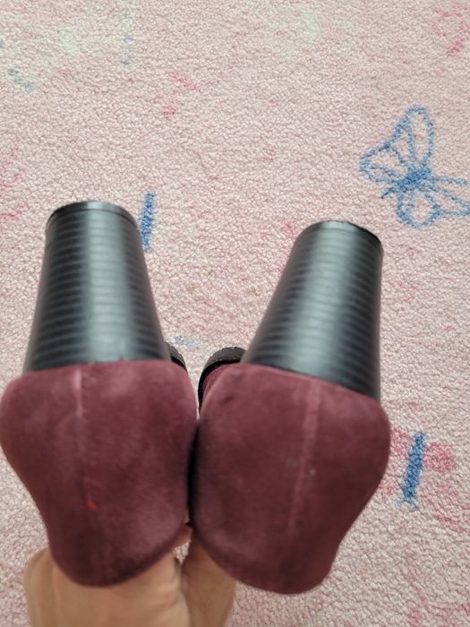 Pantofi cu toc BbUP piele intoarsa,  36 si 37