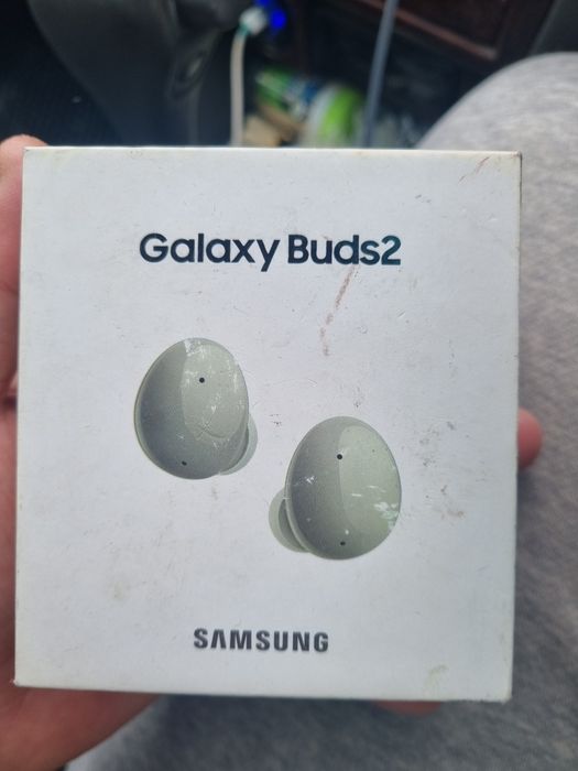 Продам наушники galaxy buds 2 зеленые