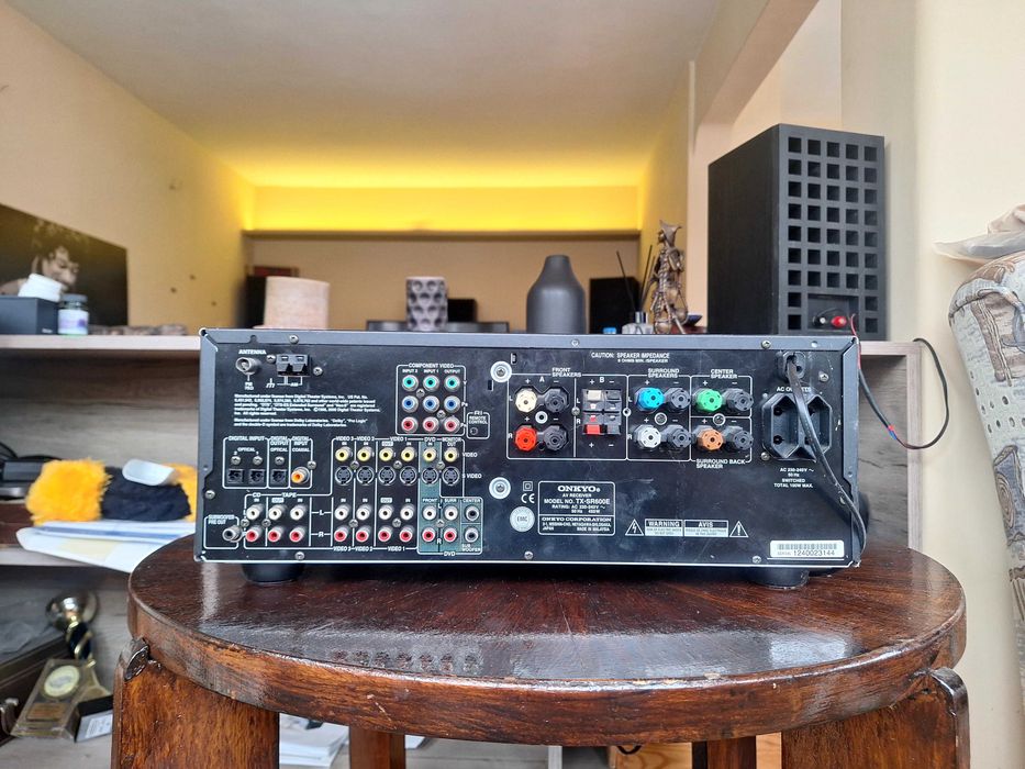 Onkyo tx nr 616 и Onkyo tx sr 600 e