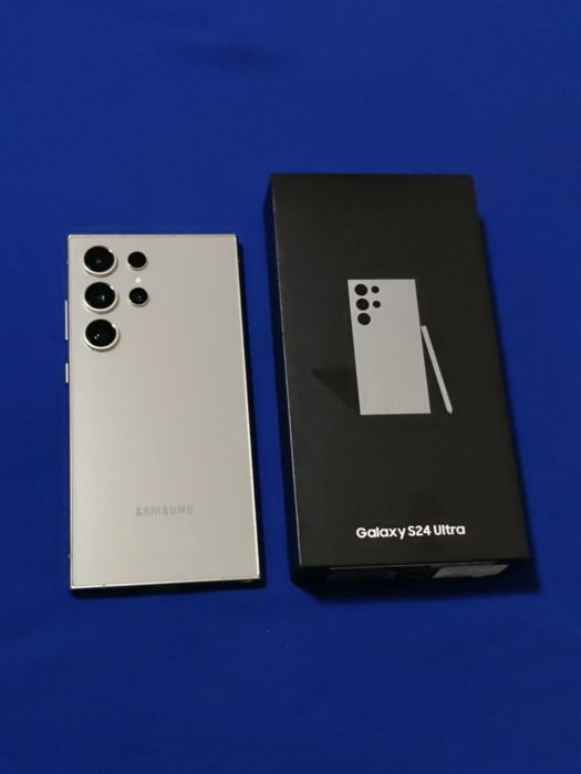 Samsung S24 Ultra 256 gb Ram 12 5G EAC