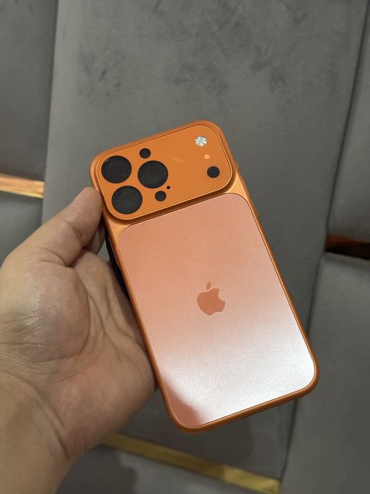 Чехол на iPhone 15 Pro Max