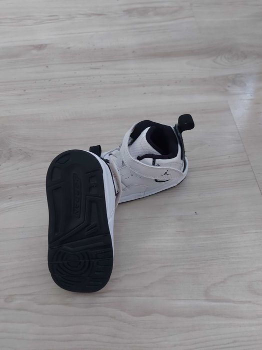 Детски маратонки Nike Jordan