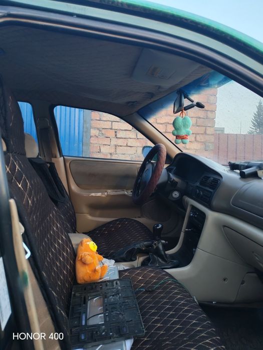 Машина Мазда 626  срочная продажа