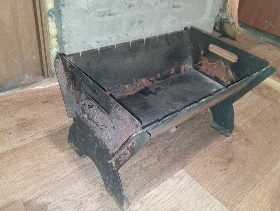 Продам мангал разборный.