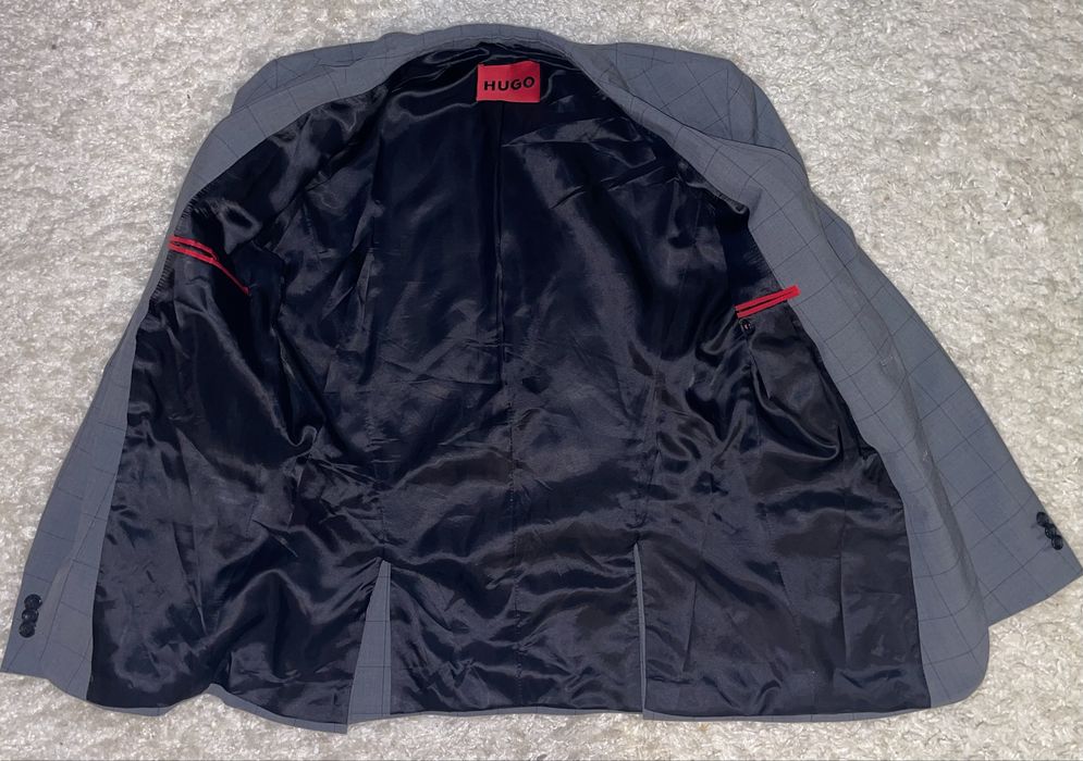 Costum de barbati Hugo
