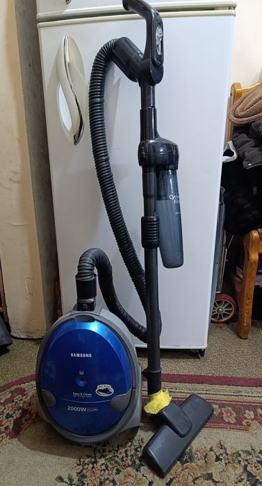 Продам пылесос Самсунг.б.у.2000 w в рабочем состоянии.