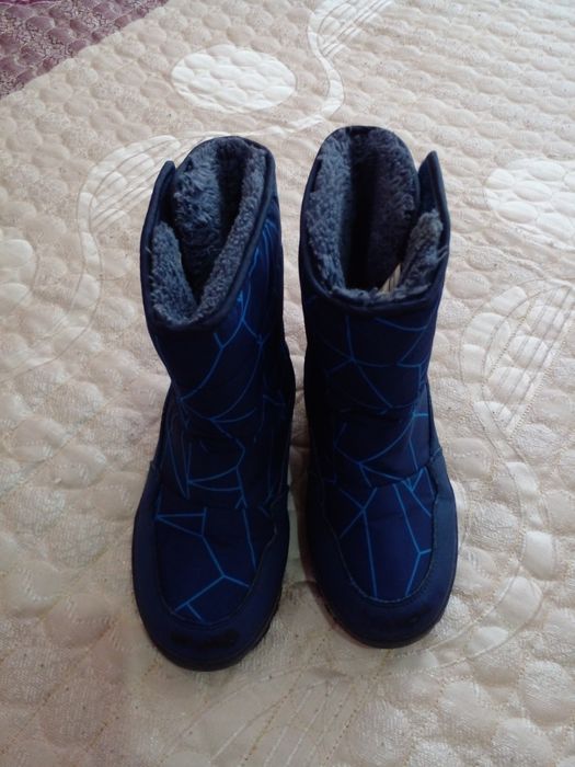 Зимние детские сапоги