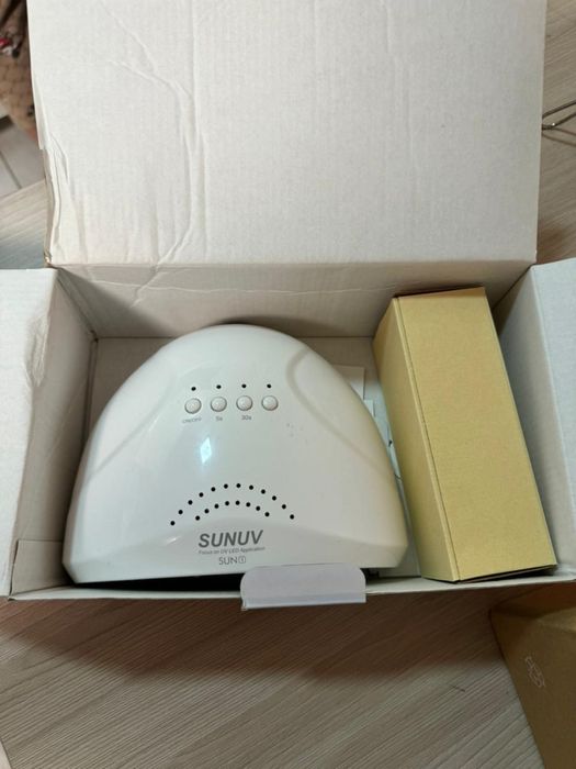 Продам маникюрный аппарат и лампу