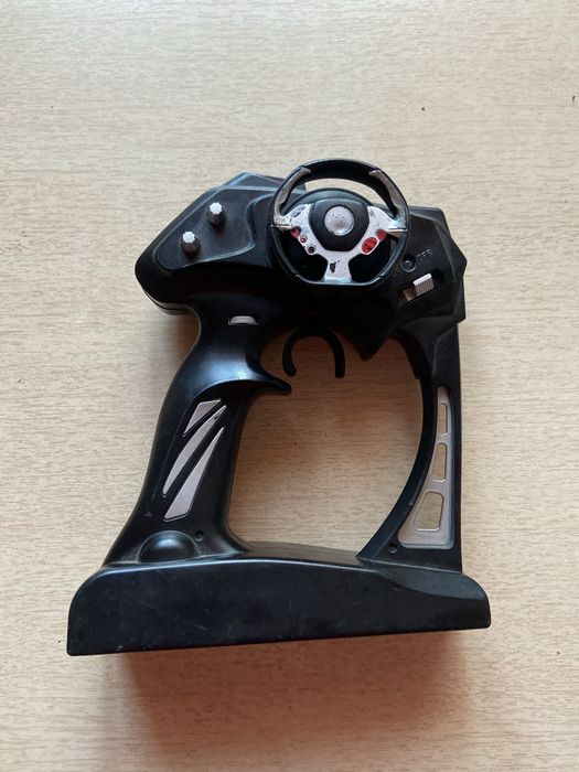 Машинка на радиоуправлении