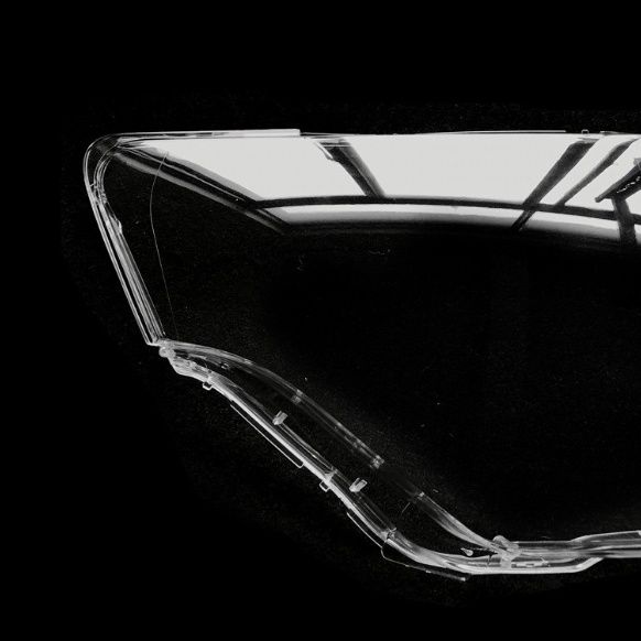 Стекла фар Mitsubishi Pajero 4