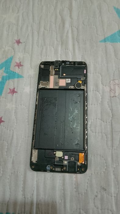 Vând piese Samsung a70