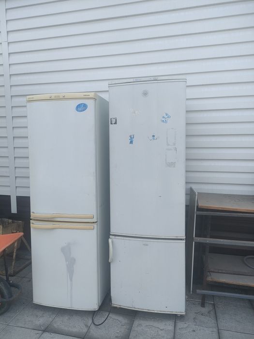 Продам бу два холодильника