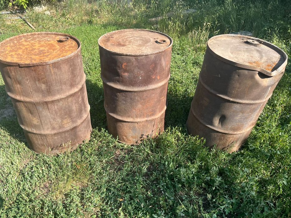 Продам бочки три штуки