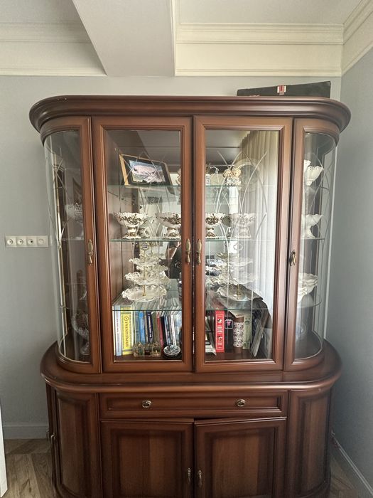 Сервант в гостиную