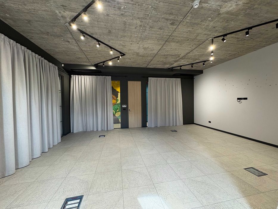 Дава се под наем Офис в Варна, Гръцка махала - 56 кв.м за 1680 € - Снимка #2