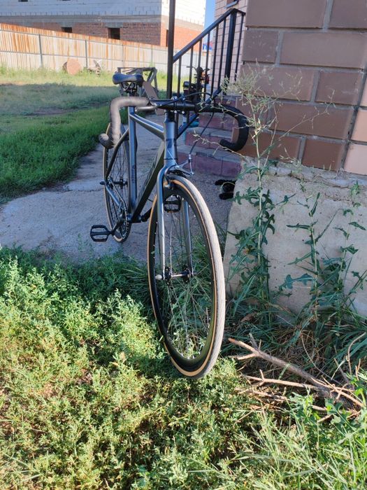 Продам фикс трон