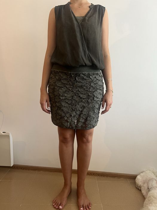 Чисто нова рокля.