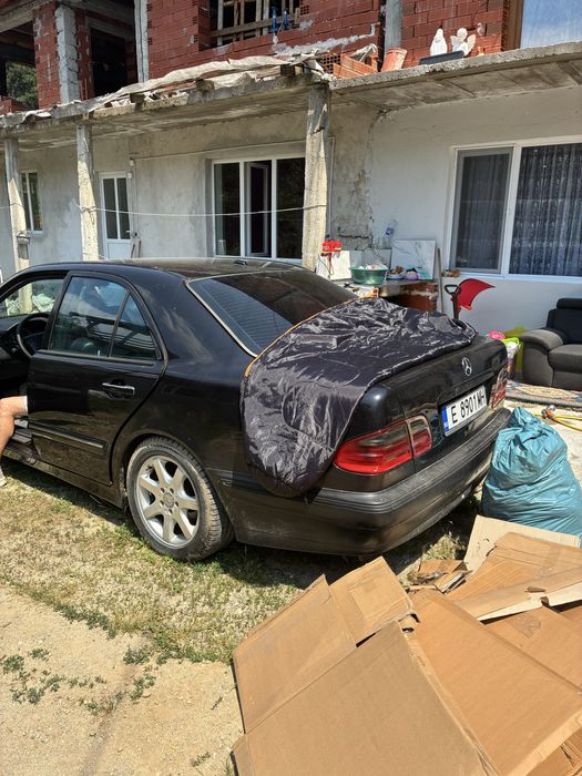 Продавам мерцедес e320 cdi OM 613