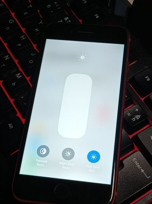 iPhone Se В хорошем состоянии