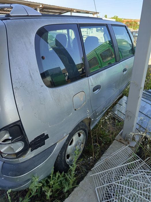 Рено Еспейс 2.0 бензин