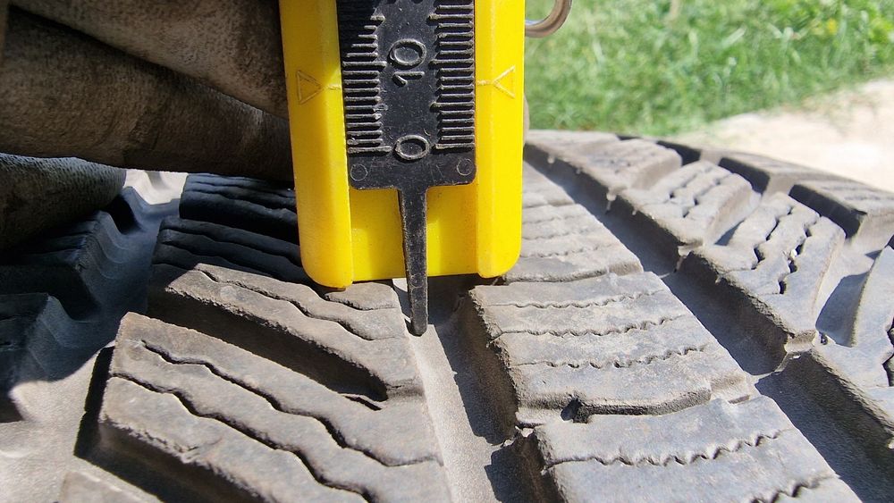 Anvelope 275/45R21 marca Continental, DOT 2024,7 mm