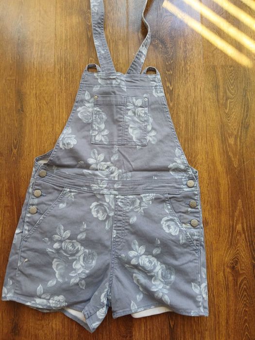 Дрехи без забележки.