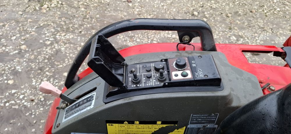 Трактор Янмар ф200 4×4