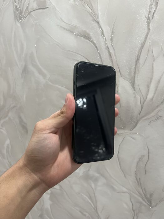 Продам iPhone 13 128gb в идеальном состоянии