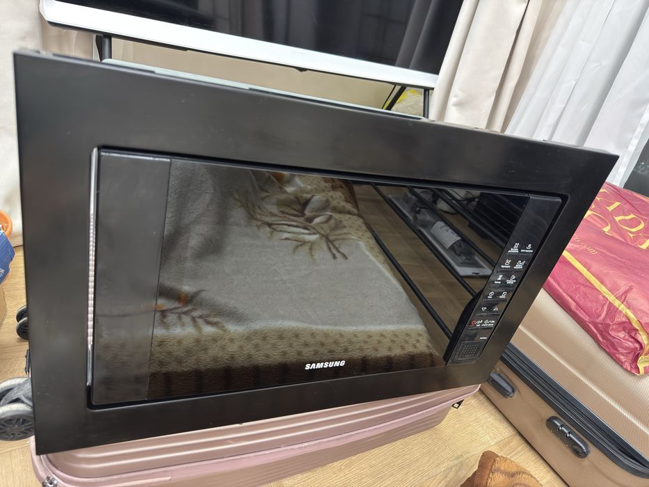 Встраиваемая микроволновка Samsung