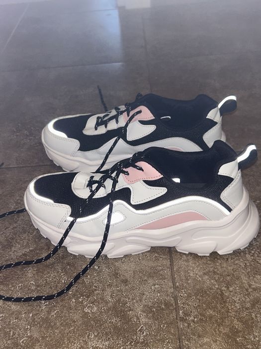 Маратонки със светлоотразител