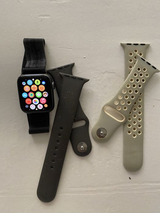 Appel watch 4/40 отличный