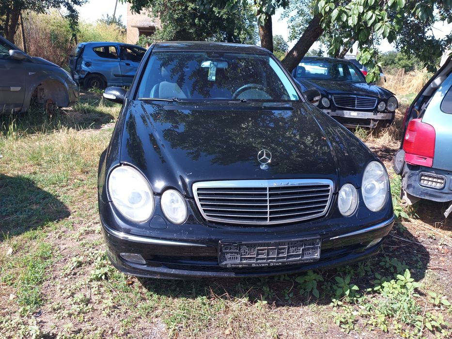 Продавам mercedes w211 3.2 редовия мотор на части