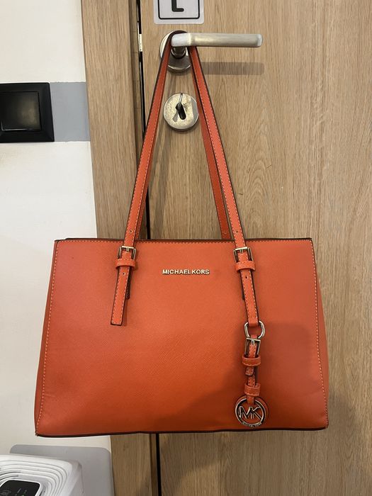 Michael Kors Jet Set Travel tote чанта