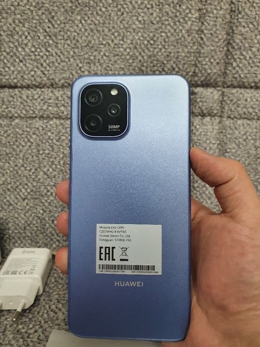 Srochna sotiladi Huawei Nova Y61 4/128Gb 4G Xolati ideal Zo'r