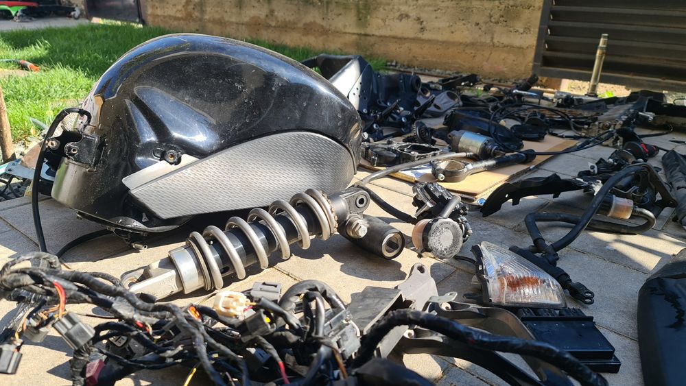 Scărițe Kawasaki ZX6R 2007 2008, capace, piese, cadru spate , jug