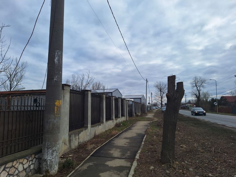 Teren Industrial/Comercial 1100mp, Deschidere 33ml la DN1A – Crevedia (Platformă betonată, Utilități)