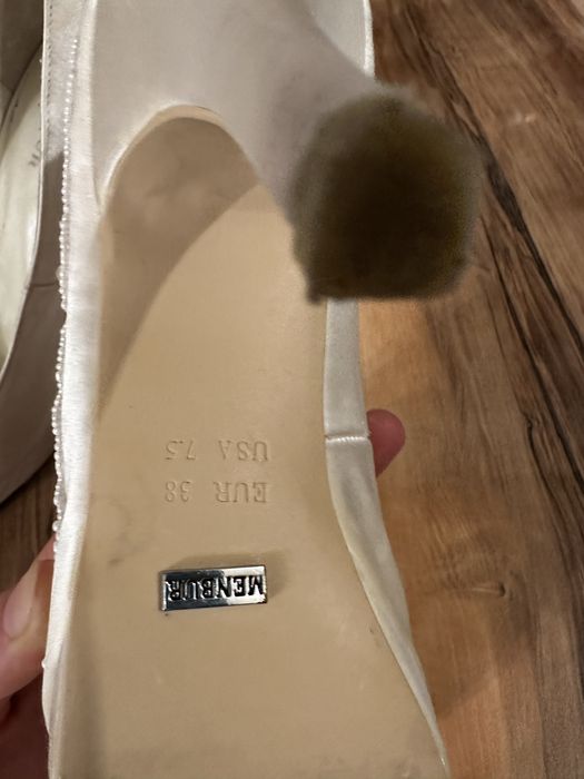 Туфли белые 38 размер