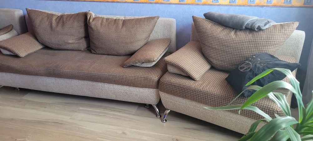 Продаю мягкий уголок 3-2-1