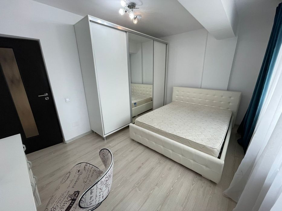 Moldova mall-Inchiriez apartament 3 camere etaj 1 Boxa depozitare - loc parcare Valea Lupului