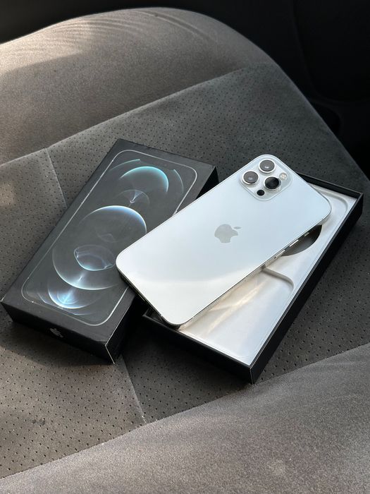 Айфон 12про макс в отличном состоянии