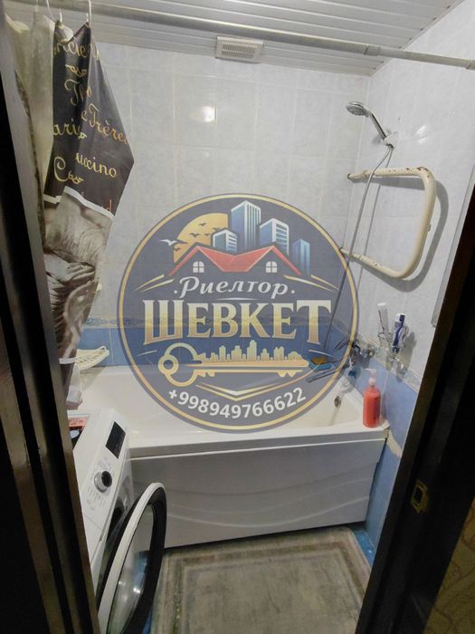 Продам квартиру 1/4/5 в кирпичном доме Ахмад Югнаки 37м2
