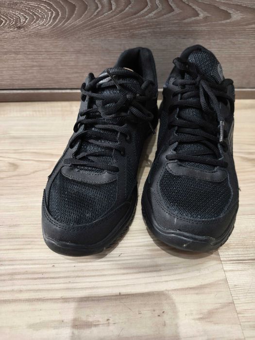 Продавам нови маратонки