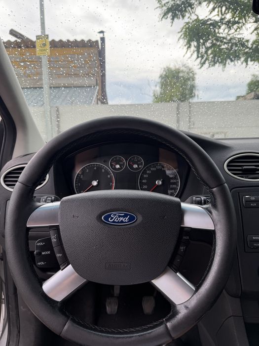 FORD Focus 2005 — imagine 3