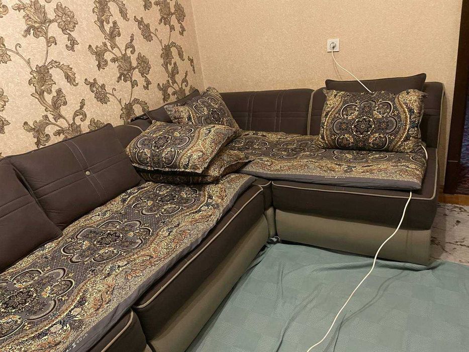 Divan burchakli (ugolok)