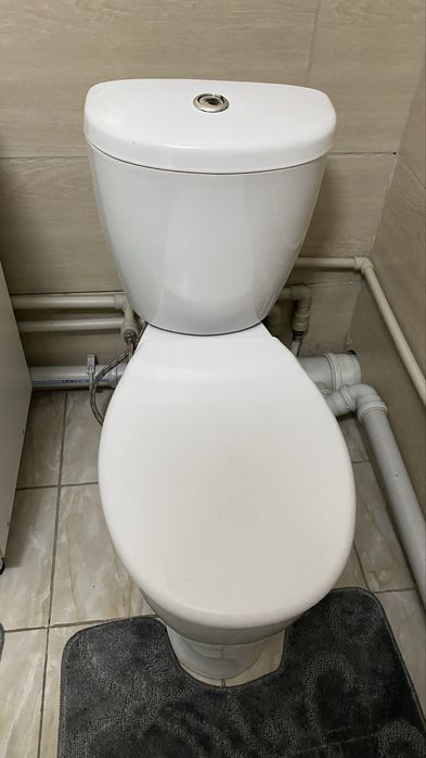 Продам Унитаз б у