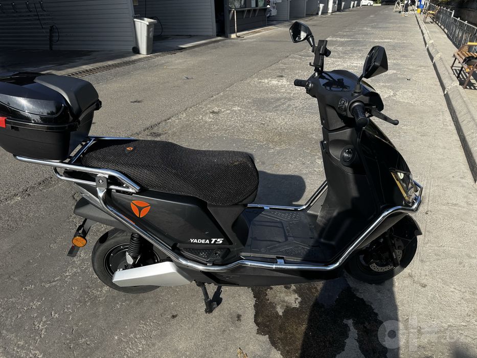 Электроскутер yadea T5